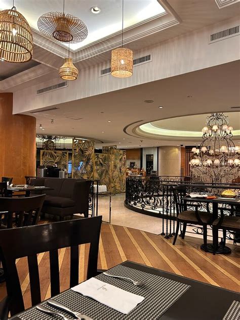𝗧𝗛𝗘 𝟭𝟬 𝗕𝗘𝗦𝗧 Hotels in Muntinlupa of Aug 2024 (from ₱685).